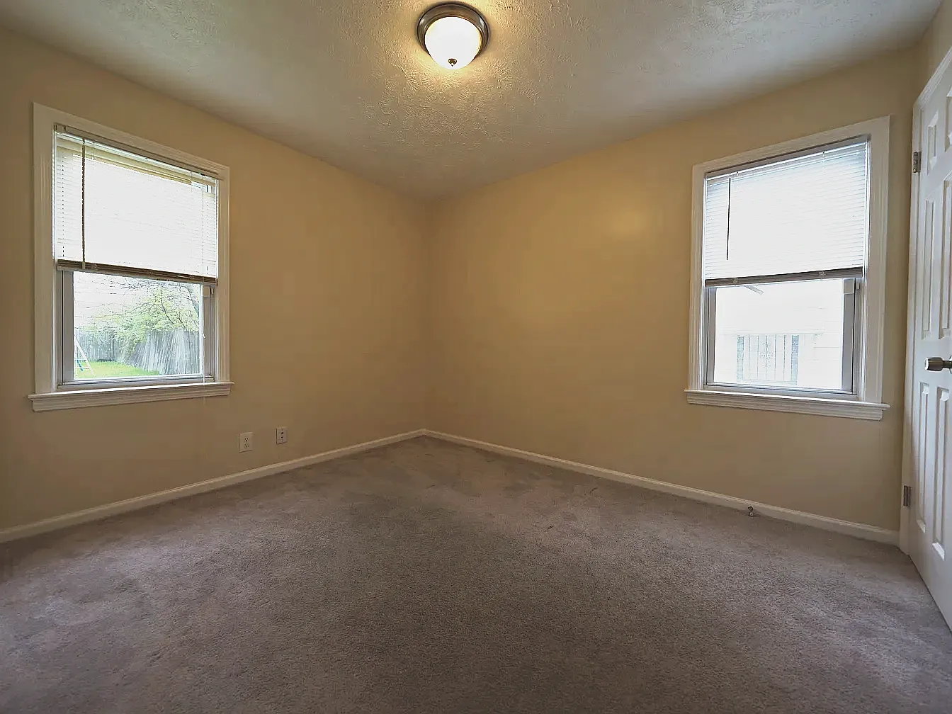 3 bed, 1316 sqft, $1,750 — Photo 3