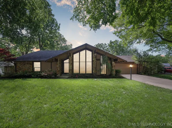 3720 E 82nd Ct, Tulsa, OK 74137