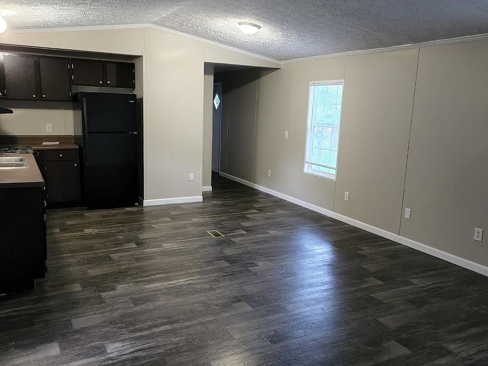 2nd image of 3609 W Royal Dr