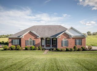 696 Pea Ridge Rd, Stamping Ground, KY 40379