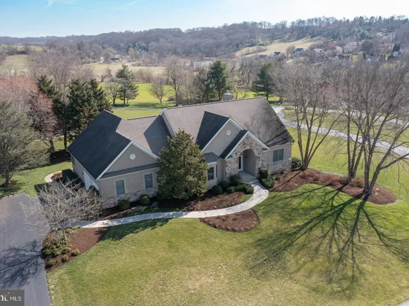 12 Altemus Dr, Landenberg, PA 19350
