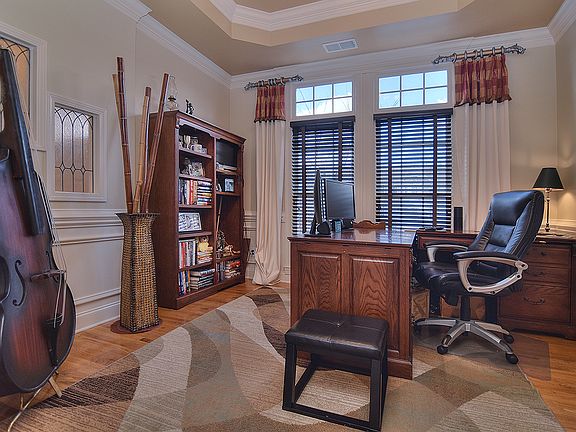 4th image of 7718 Springs Village Ln