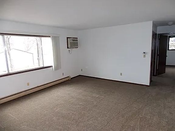 5th image of 344 33rd Ave N APT 201