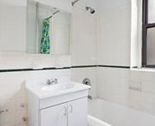 4th image of 414 W 44th St APT 6J