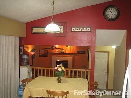 5th image of 3460 Glenwood Dr