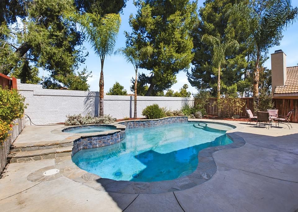 1st image of 39830 Western Jay Way