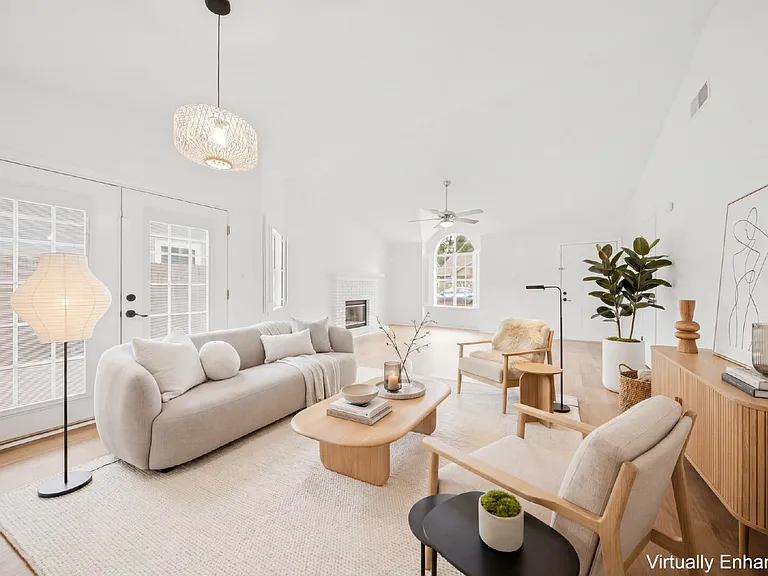 1560 Cinnamon Bear Cir — Photo 19