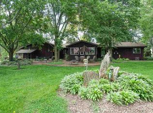 W3268 Krueger Rd, Seymour, WI 54165