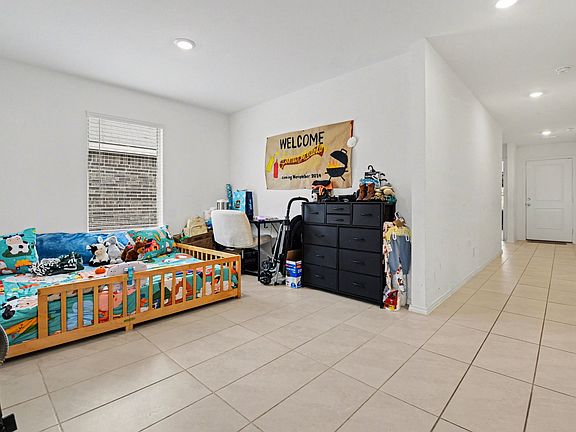 2nd image of 1711 High Perch Ln