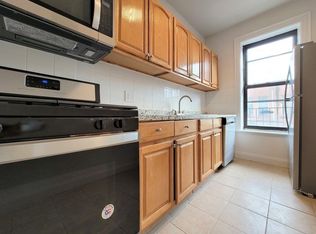31-49 29th St #B11, Astoria, NY 11106