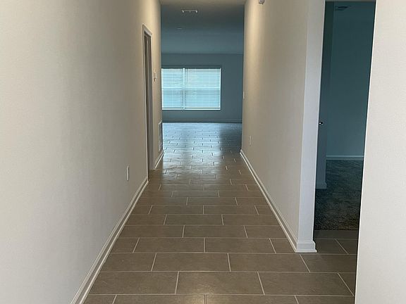 5th image of 1172 Saguaro St