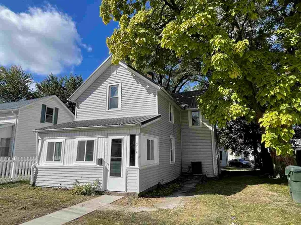 214 Park Ave, Muscatine, IA 52761