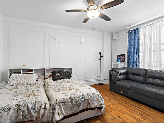 4th image of 1001 President St #1J
