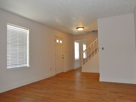 5th image of 7421 Poppyseed Dr