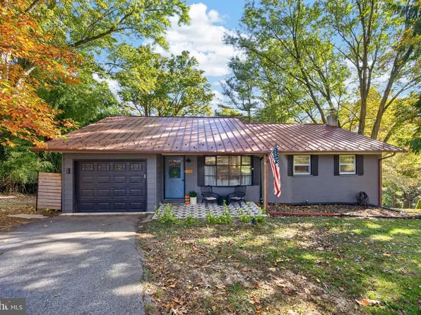 113 Garnet Ln, Coatesville, PA 19320