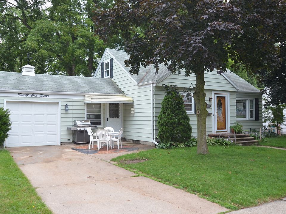 Open Sunday 1 - 3 PM