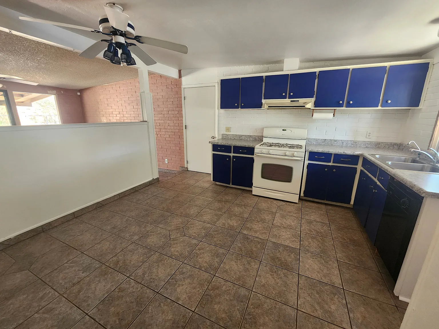 3 bed, 1204 sqft, $1,795 — Photo 4