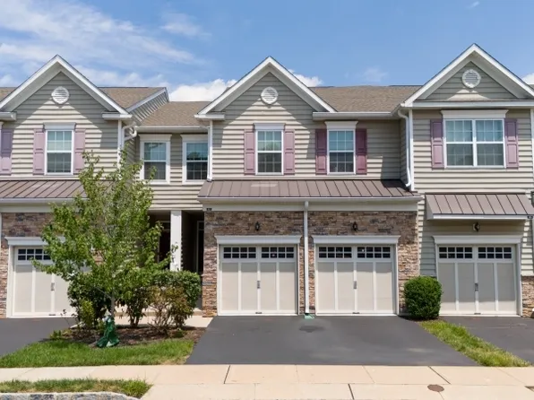 82 Autumn Ln, Montgomery Twp., NJ 08558