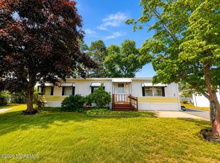 4 Wren Ct, Manchester Township, NJ 08759