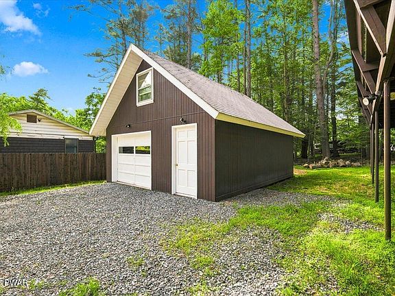 4th image of 103 Hemlock Dr