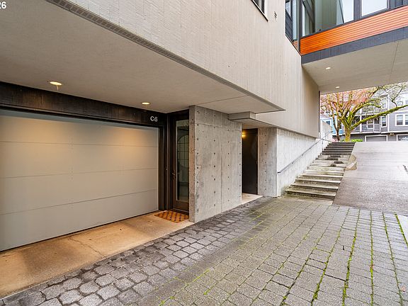 2nd image of 245 SW Meade St #C6