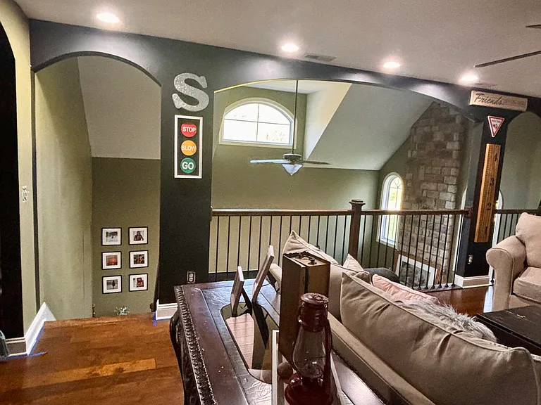 877 Porter Rd — Photo 30