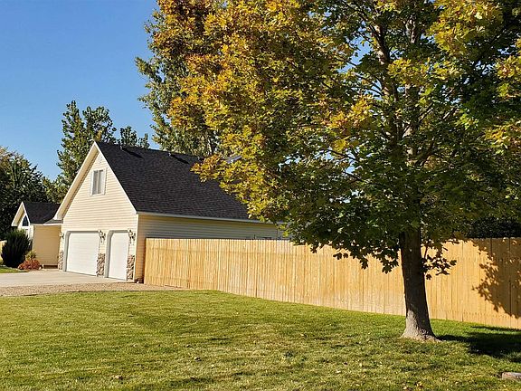 2nd image of 3606 E Kings Gate Dr