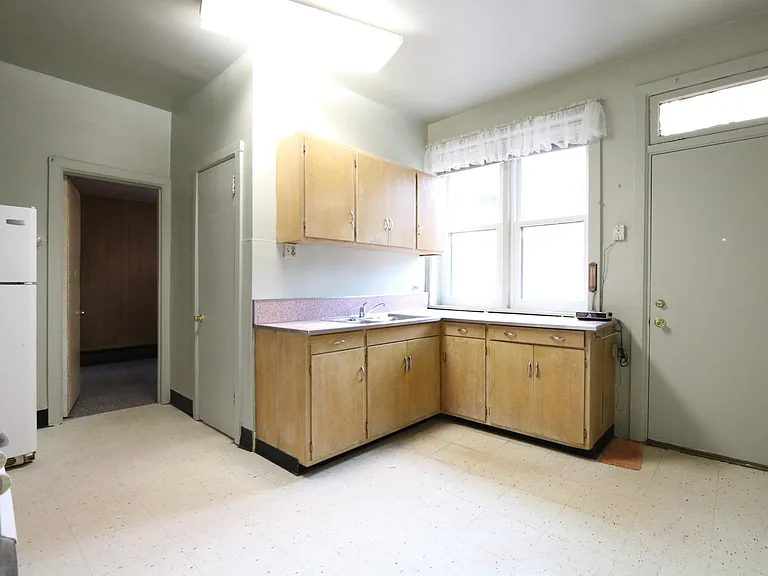1116 W Polk St #1RB — Photo 4