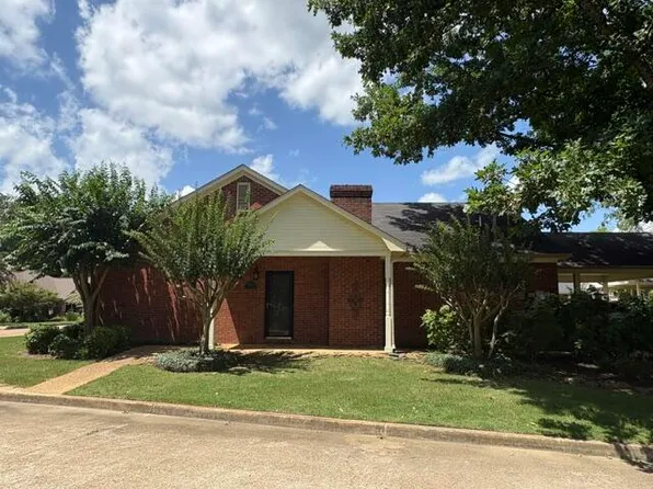 1807 Cedarbrook Cir, Belden, MS 38826