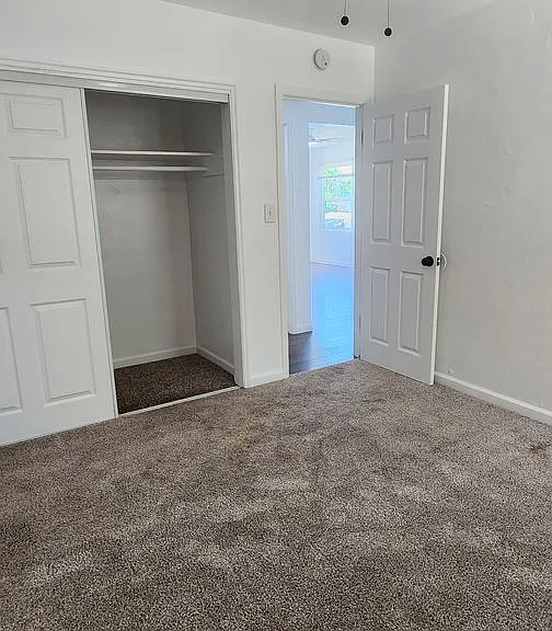 5904 Thorn St — Photo 15
