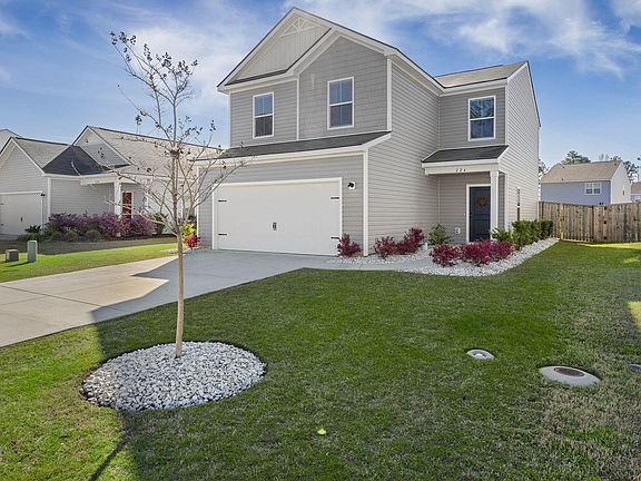 3rd image of 224 Parkwood Vista Way