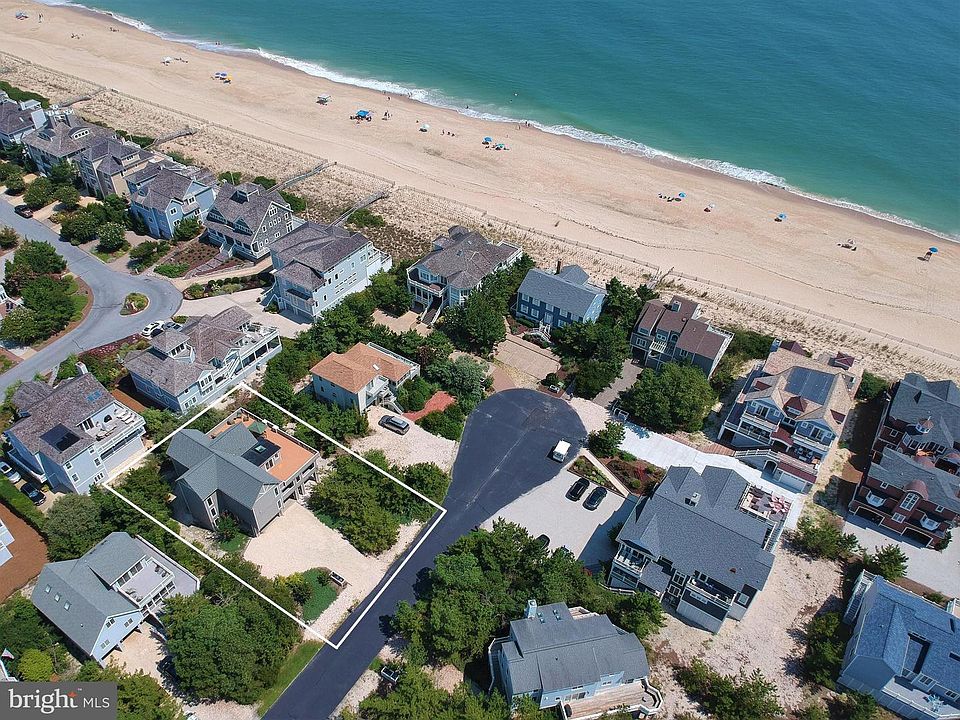 1st image of 39659 Bayberry Dunes Ln