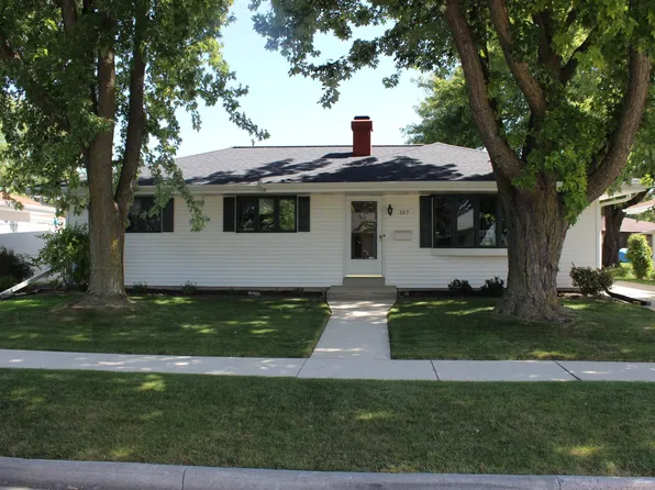 387 Wilson Ave, Fond Du Lac, WI 54935
