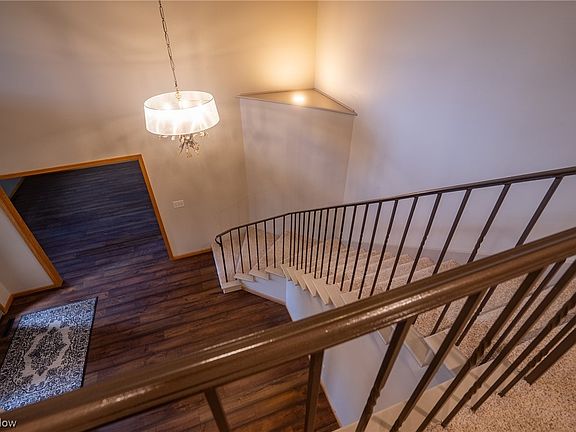3rd image of 5213 Glenbrook Dr