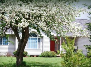 2085 Willsey Rd, Traverse City, MI 49696