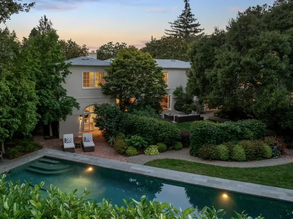 585 E Crescent Dr, Palo Alto, CA 94301