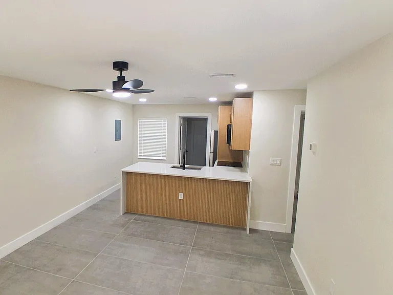 388 Hibiscus Ave — Photo 2