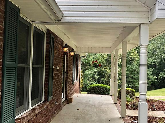 3rd image of 901 Westview Dr