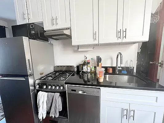 336 E 5th St #6RW