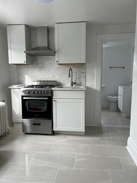 1st image of 124 Claremont Ave Floor 3