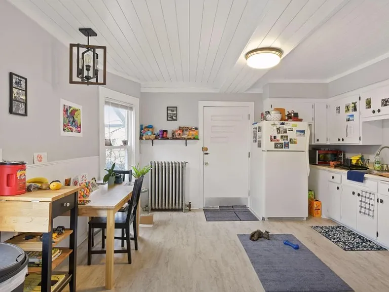 2640 Garfield Ave S #2 — Photo 4