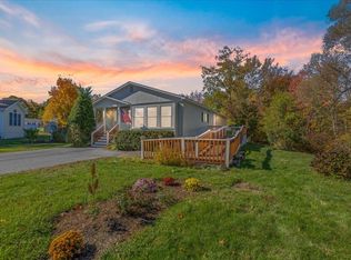 6 Aberdeen Drive, Stratham, NH 03885