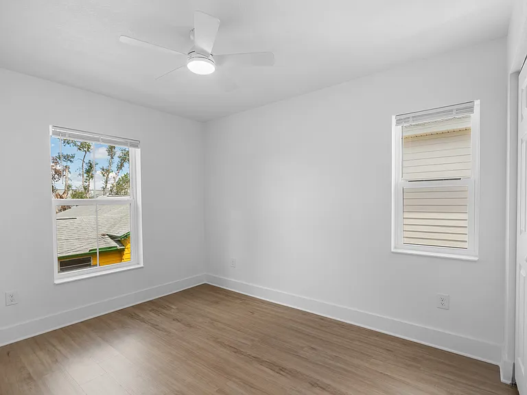 bedroom #1