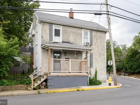 529 W Race St, Martinsburg, WV 25401