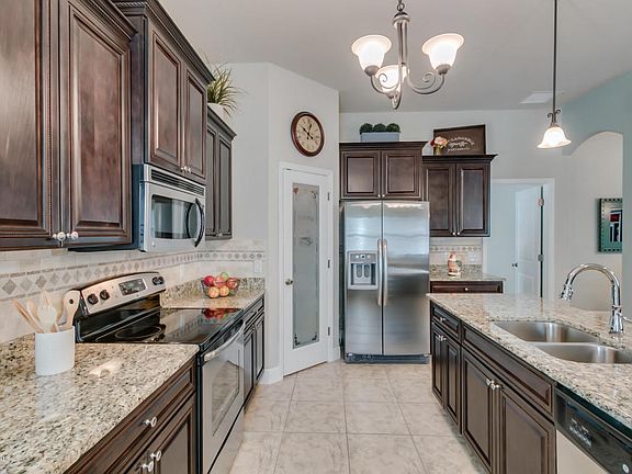 3rd image of 1436 Donegal Dr