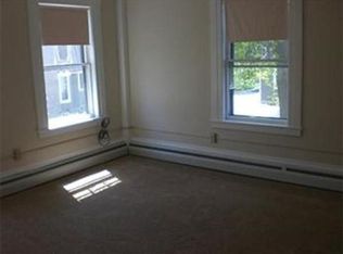 277 Main St APT 2F, Oxford, MA 01540
