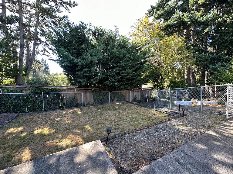 2241 169th Ave NE — Photo 27