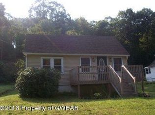 79 Harris St, Dallas, PA 18612