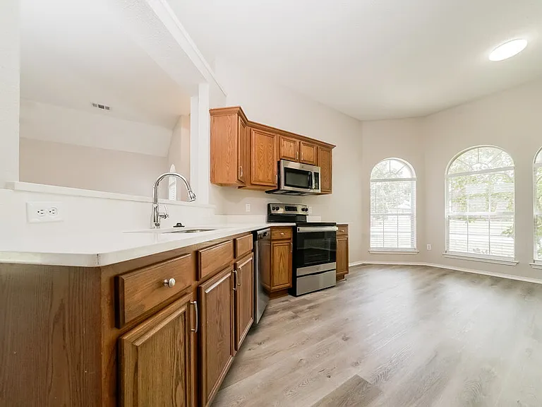 1705 Green Terrace Dr — Photo 10