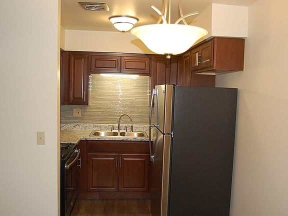 2nd image of 7232 Randolph St APT 207